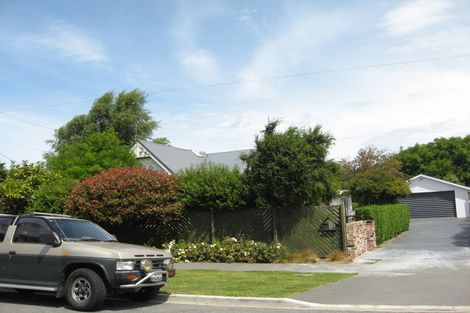 Photo of property in 92 Edward Avenue, Edgeware, Christchurch, 8013