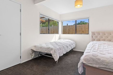 Photo of property in 2/46 Eversleigh Road, Belmont, Auckland, 0622