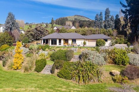 Photo of property in 19 Fairmile Drive, Kinmont Park, Mosgiel, 9024