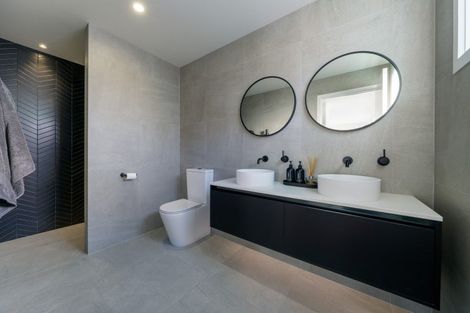 Photo of property in 7 Mills Road, Wanaka, 9305