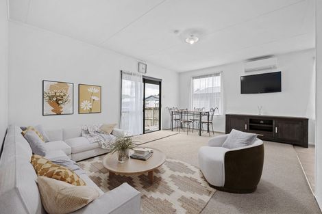 Photo of property in 4 Windleborn Lane, Melville, Hamilton, 3206