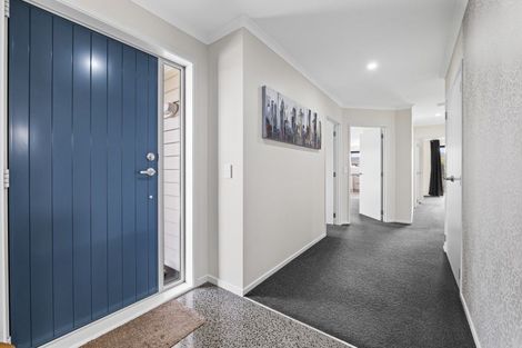 Photo of property in 2 Wentworth Lane, Waiwhakaiho, New Plymouth, 4312