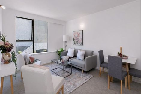 Photo of property in Hobson Court Flats, 22/70 Hobson Street, Thorndon, Wellington, 6011