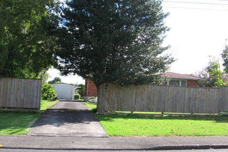 Photo of property in 26 Graham Avenue, Te Atatu Peninsula, Auckland, 0610