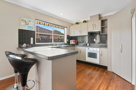 Photo of property in 12a Frisken Place, Lynmore, Rotorua, 3010