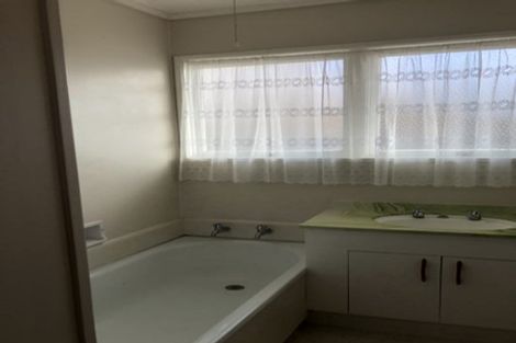 Photo of property in 2/4 Wolfe Street, Regent, Whangarei, 0112