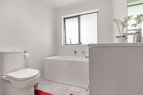 Photo of property in 30 Inuwai Street, Glenview, Hamilton, 3206