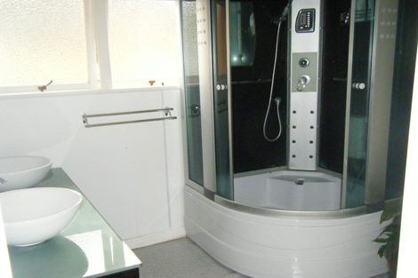 Photo of property in 197 Lake Road, Belmont, Auckland, 0622