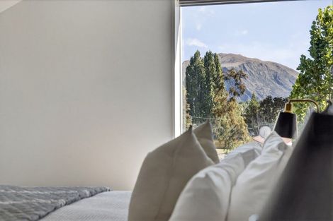 Photo of property in 1/61 Eely Point Road, Wanaka, 9305