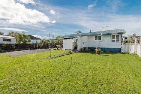 Photo of property in 5 Empire Street, Dannevirke, 4930