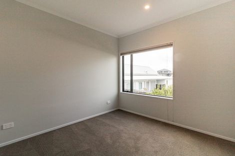 Photo of property in 35 Koura Drive, Red Beach, 0932