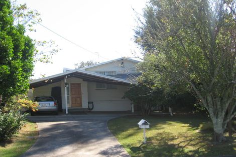 Photo of property in 12 Rickards Place, New Lynn, Auckland, 0600