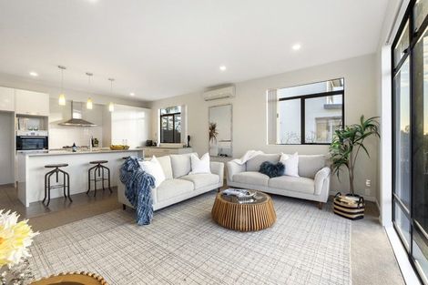 Photo of property in 16 Oak View Terrace, Schnapper Rock, Auckland, 0632