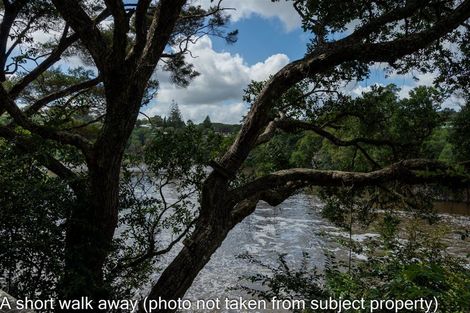 Photo of property in 28 Wilson Road, Haruru, 0204