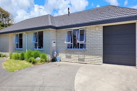 Photo of property in 25 Silvan Place, Bell Block, New Plymouth, 4312