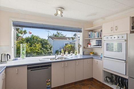 Photo of property in 6 Teoti Street, Paraparaumu Beach, Paraparaumu, 5032