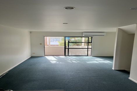 Photo of property in 123 Mokoia Road, Birkenhead, Auckland, 0626