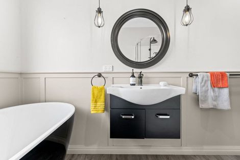 Photo of property in 1/1059 Bank Street, Te Awamutu, 3800