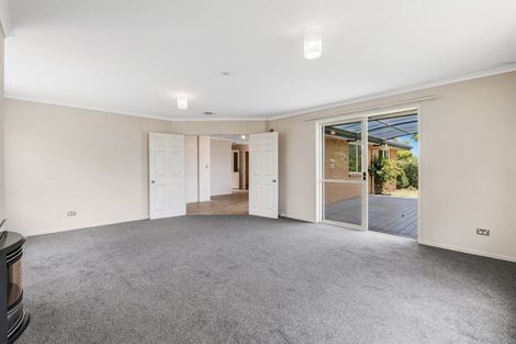 Photo of property in 58 Rivervale Grove, Stanmore Bay, Whangaparaoa, 0932