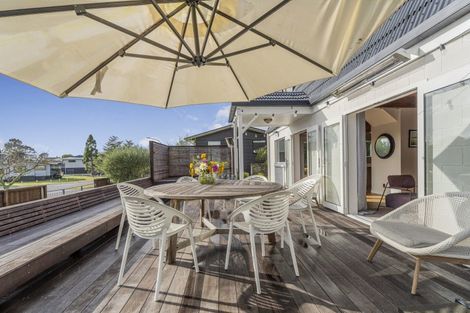 Photo of property in 33 Jubilee Drive, Pauanui, Hikuai, 3579