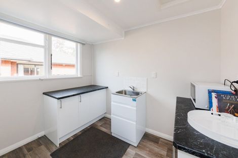 Photo of property in 1 Newbury Street, Awapuni, Palmerston North, 4412