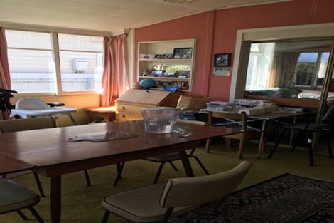 Photo of property in 74 Hargest Crescent, Saint Clair, Dunedin, 9012