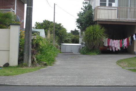 Photo of property in 1008 Whangaparaoa Road, Tindalls Beach, Whangaparaoa, 0930