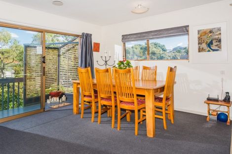 Photo of property in 1/43 Seaton Road, Murrays Bay, Auckland, 0630