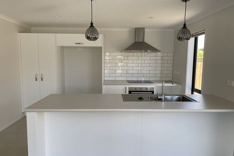 Photo of property in 75 Hills View Drive, Papamoa, 3118