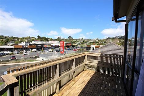 Photo of property in 14 Beverley Road, Stanmore Bay, Whangaparaoa, 0932