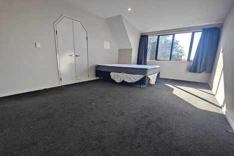 Photo of property in 1/5 Cambric Place, Botany Downs, Auckland, 2010