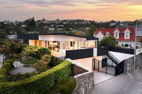 Photo of property in 39 Hackthorne Road, Cashmere, Christchurch, 8022