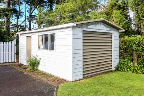 Photo of property in 5 Byron Place, Whalers Gate, New Plymouth, 4310