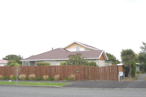 Photo of property in 106 Inwoods Road, Parklands, Christchurch, 8083