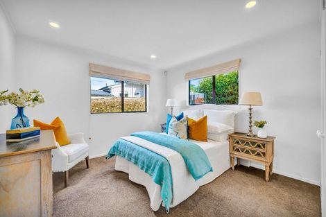 Photo of property in 1a Kowhatu Road, One Tree Hill, Auckland, 1061