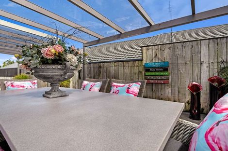 Photo of property in 62 Cairns Crescent, Rototuna, Hamilton, 3210