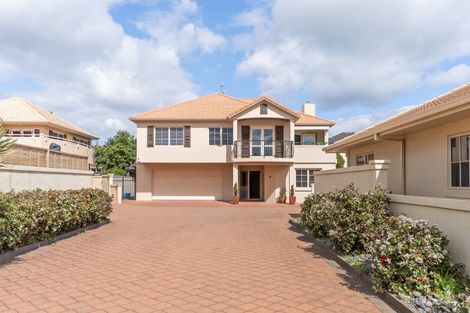Photo of property in 86 Muricata Avenue, Mount Maunganui, 3116