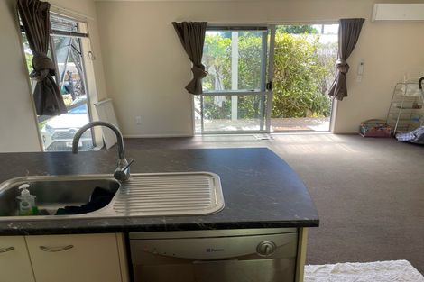 Photo of property in 48 Ruahine Street, Paraparaumu, 5032