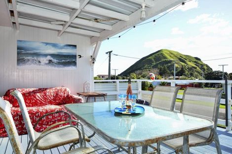 Photo of property in 73 Fortescue Street, Mahia, Nuhaka, 4198