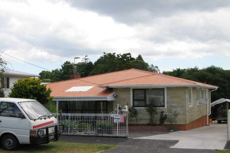 Photo of property in 30 Maui Pomare Street, Blockhouse Bay, Auckland, 0600