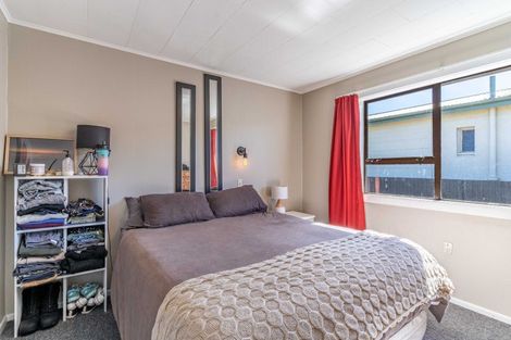 Photo of property in 8 Mackenzie Street, Winton, 9720