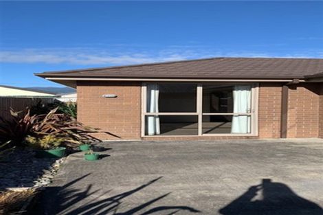 Photo of property in 13/4 Harkness Place, Westport, 7825