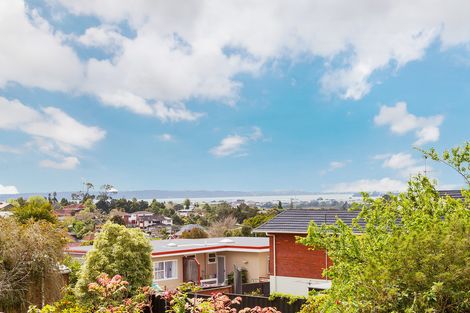 Photo of property in 4301 Great North Road, Glendene, Auckland, 0602