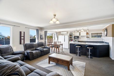 Photo of property in 17 Mortlake Street, Islington, Christchurch, 8042