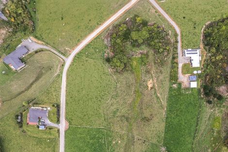 Photo of property in 42 Serenity Lane, Koputaroa, Shannon, 5571