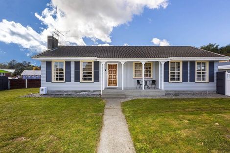 Photo of property in 62 Hillside Drive, Maoribank, Upper Hutt, 5018