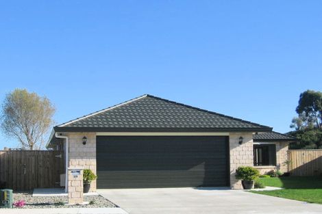 Photo of property in 29 Gandalf Crescent, Paraparaumu, 5032