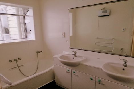 Photo of property in 191 Dowse Drive, Maungaraki, Lower Hutt, 5010