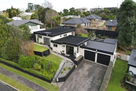 Photo of property in 19 Glendale Drive, Dinsdale, Hamilton, 3204