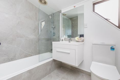 Photo of property in 2/38 Dominion Street, Takapuna, Auckland, 0622